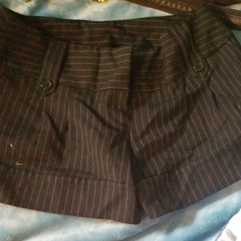 Tracy Evan Black striped shorts